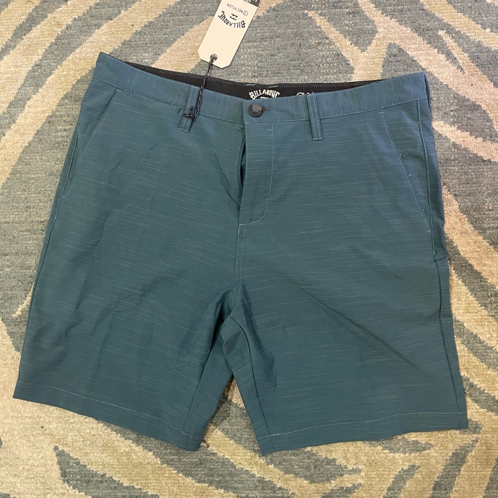 Billabong Crossfire Slub Mid Hybrid Shorts - Size 36